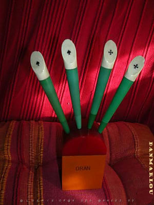 Oran objets Pub 011.jpg